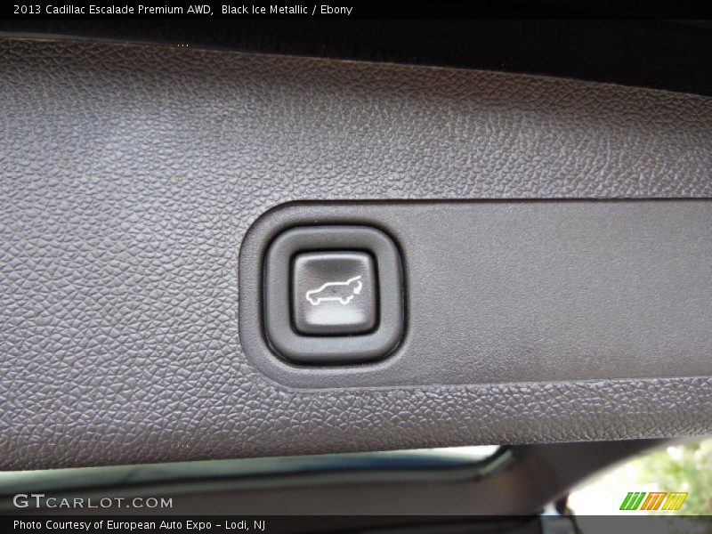 Black Ice Metallic / Ebony 2013 Cadillac Escalade Premium AWD