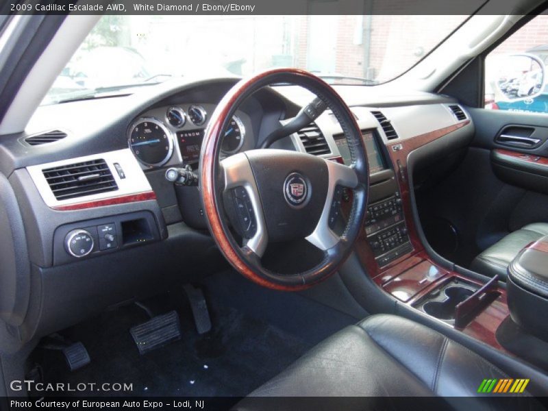 White Diamond / Ebony/Ebony 2009 Cadillac Escalade AWD