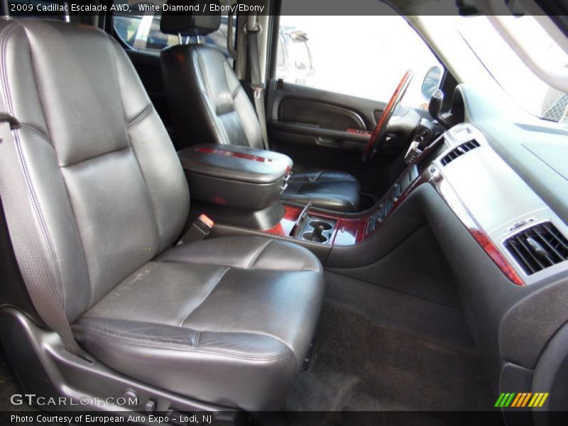 White Diamond / Ebony/Ebony 2009 Cadillac Escalade AWD