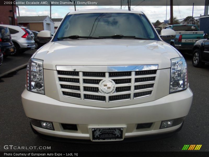 White Diamond / Ebony/Ebony 2009 Cadillac Escalade AWD