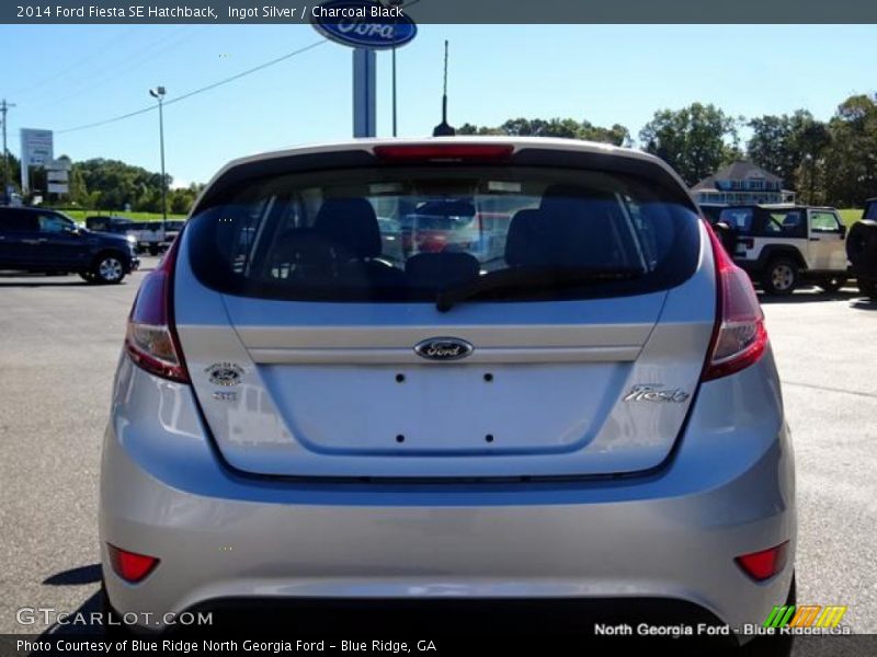 Ingot Silver / Charcoal Black 2014 Ford Fiesta SE Hatchback