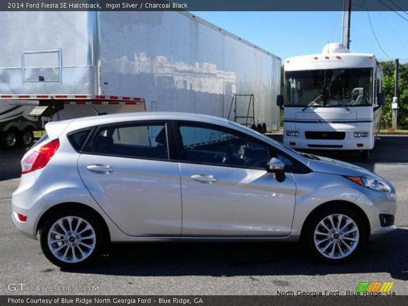 Ingot Silver / Charcoal Black 2014 Ford Fiesta SE Hatchback