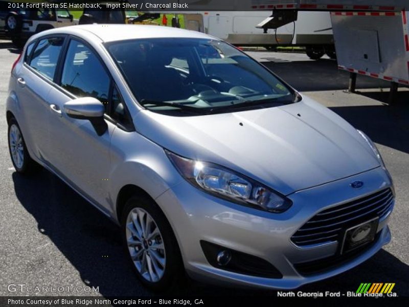Ingot Silver / Charcoal Black 2014 Ford Fiesta SE Hatchback