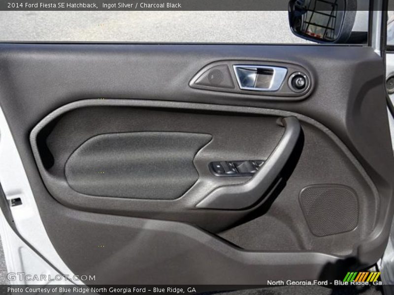 Ingot Silver / Charcoal Black 2014 Ford Fiesta SE Hatchback
