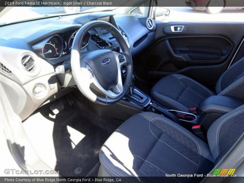 Ingot Silver / Charcoal Black 2014 Ford Fiesta SE Hatchback