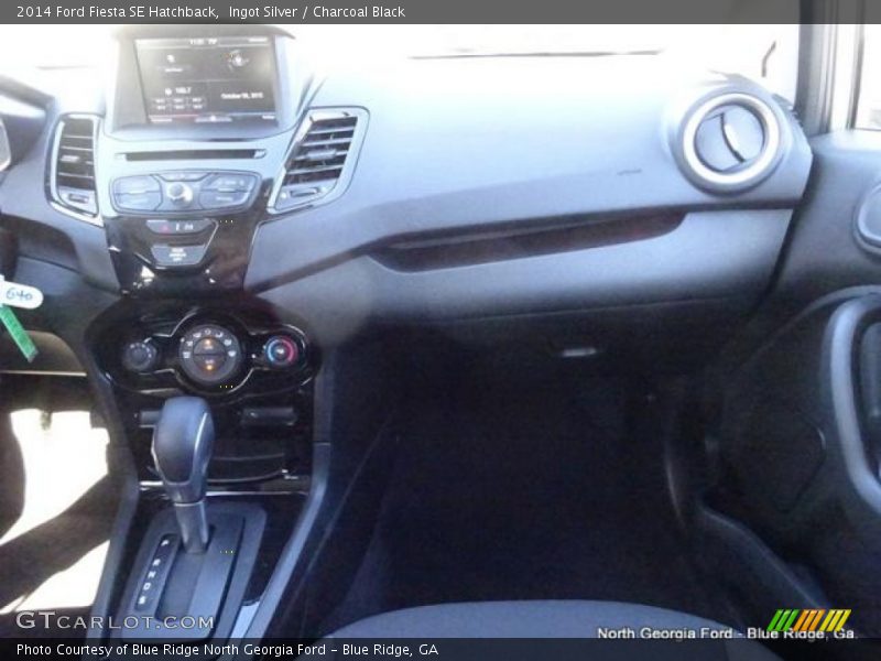 Ingot Silver / Charcoal Black 2014 Ford Fiesta SE Hatchback