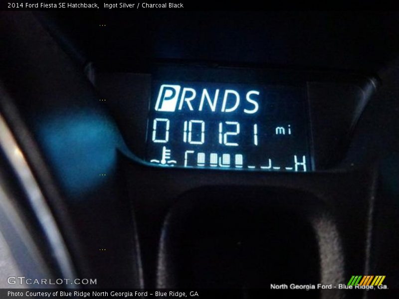 Ingot Silver / Charcoal Black 2014 Ford Fiesta SE Hatchback