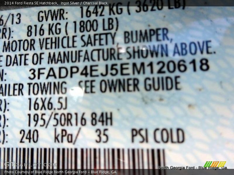 Ingot Silver / Charcoal Black 2014 Ford Fiesta SE Hatchback