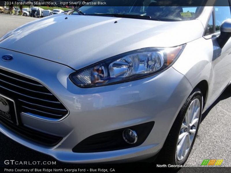Ingot Silver / Charcoal Black 2014 Ford Fiesta SE Hatchback