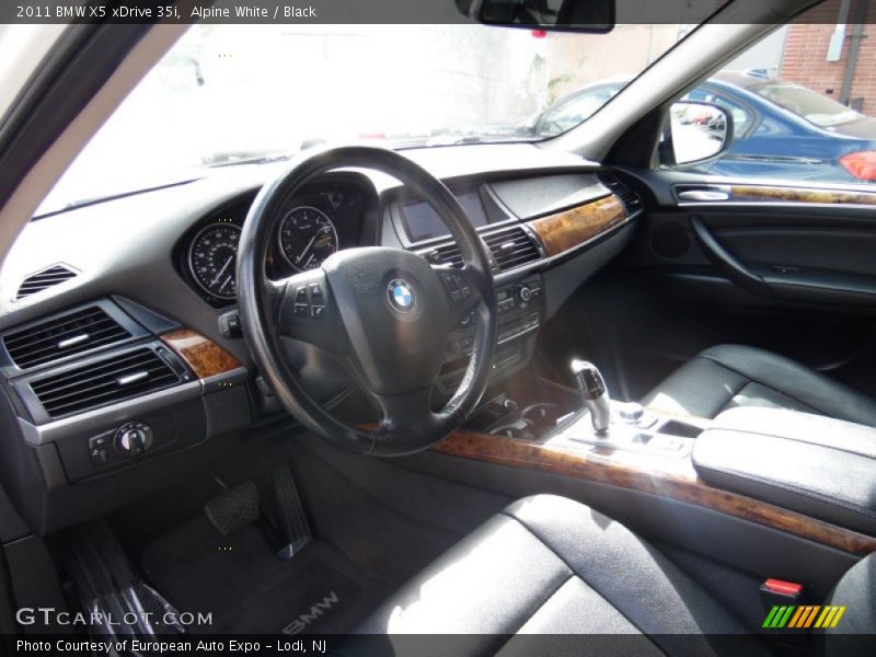 Alpine White / Black 2011 BMW X5 xDrive 35i