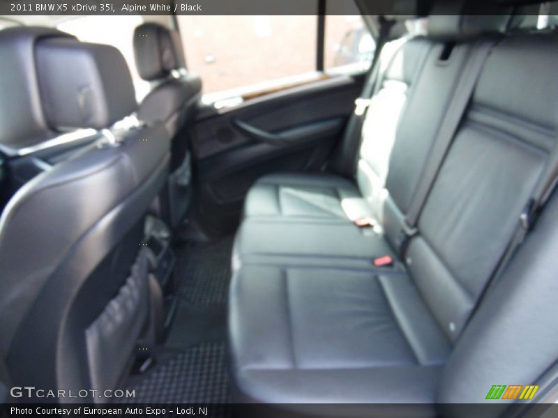 Alpine White / Black 2011 BMW X5 xDrive 35i