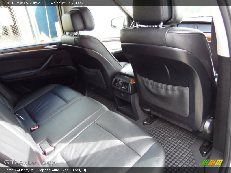 Alpine White / Black 2011 BMW X5 xDrive 35i