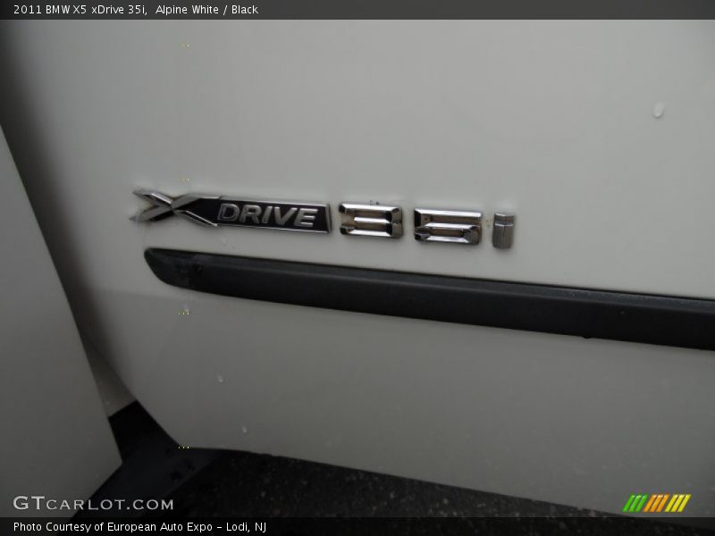 Alpine White / Black 2011 BMW X5 xDrive 35i