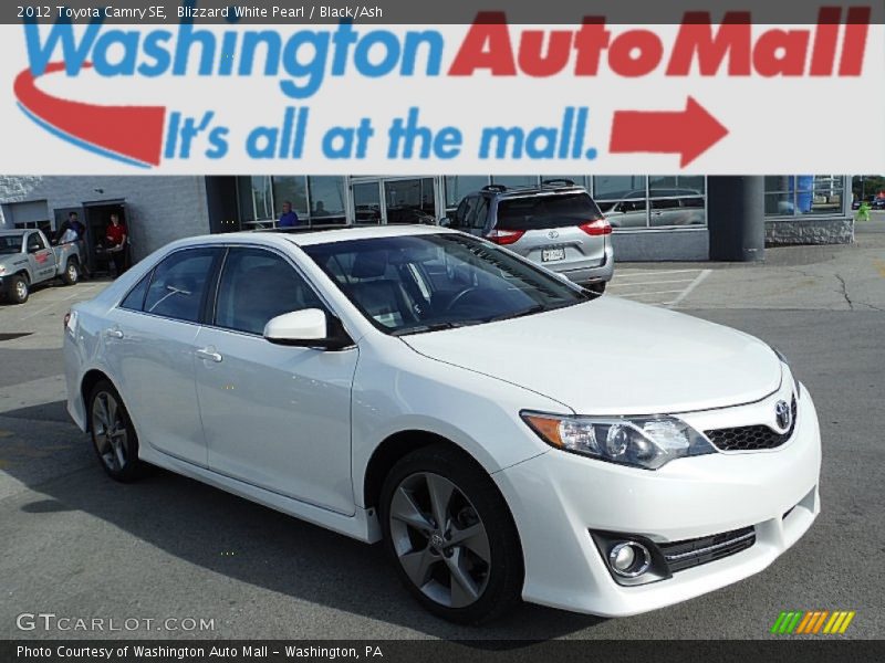 Blizzard White Pearl / Black/Ash 2012 Toyota Camry SE