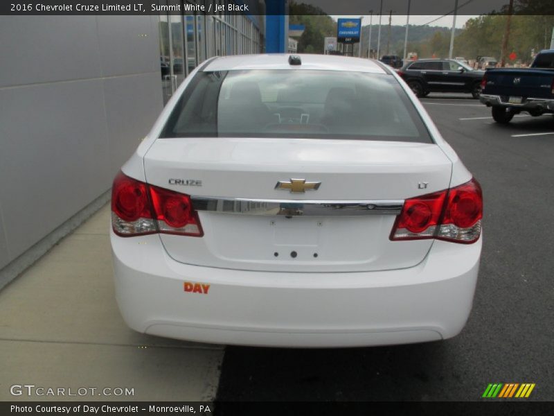 Summit White / Jet Black 2016 Chevrolet Cruze Limited LT