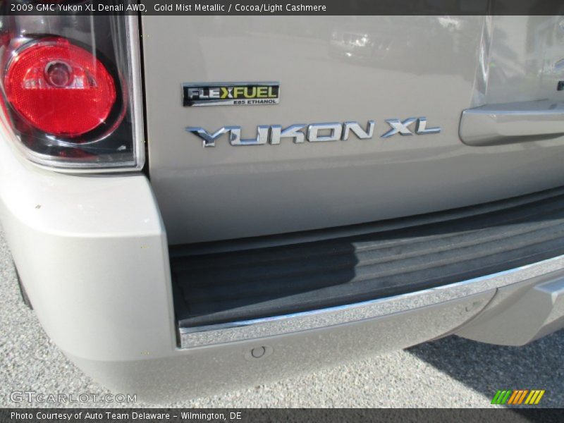 Gold Mist Metallic / Cocoa/Light Cashmere 2009 GMC Yukon XL Denali AWD