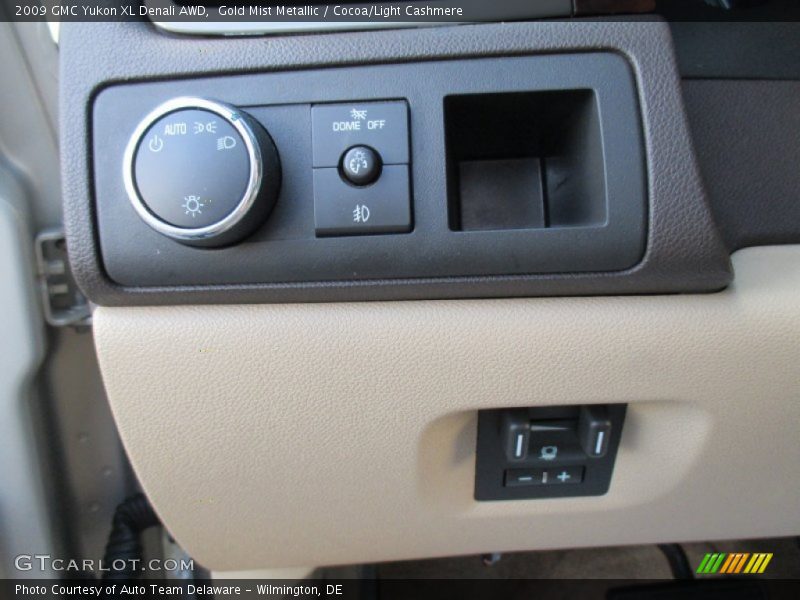 Gold Mist Metallic / Cocoa/Light Cashmere 2009 GMC Yukon XL Denali AWD