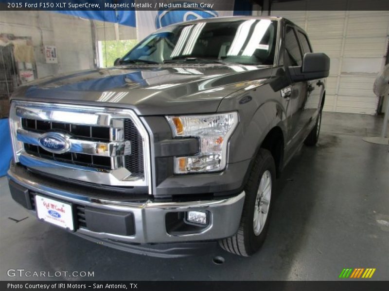 Magnetic Metallic / Medium Earth Gray 2015 Ford F150 XLT SuperCrew