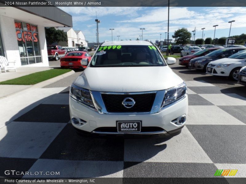 Moonlight White / Almond 2014 Nissan Pathfinder SL