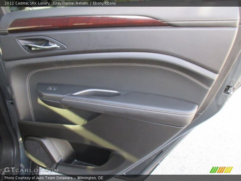 Gray Flannel Metallic / Ebony/Ebony 2012 Cadillac SRX Luxury