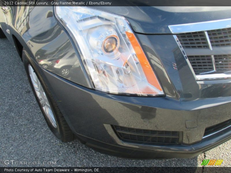 Gray Flannel Metallic / Ebony/Ebony 2012 Cadillac SRX Luxury