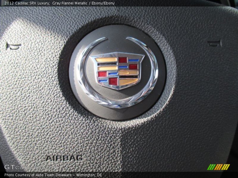 Gray Flannel Metallic / Ebony/Ebony 2012 Cadillac SRX Luxury