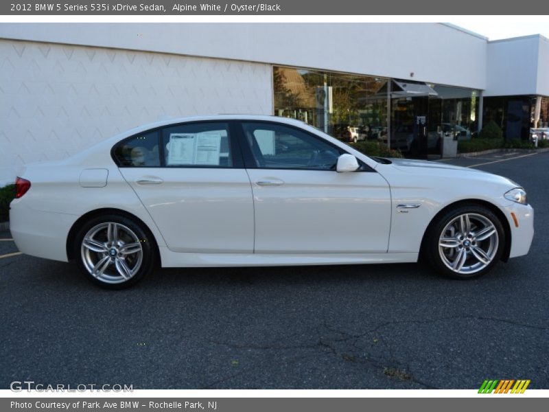 Alpine White / Oyster/Black 2012 BMW 5 Series 535i xDrive Sedan