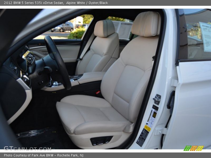 Alpine White / Oyster/Black 2012 BMW 5 Series 535i xDrive Sedan