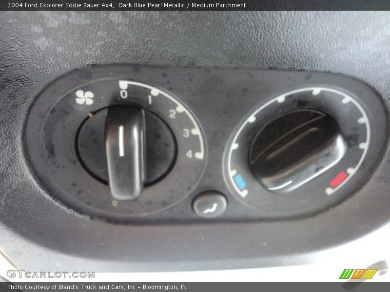 Dark Blue Pearl Metallic / Medium Parchment 2004 Ford Explorer Eddie Bauer 4x4