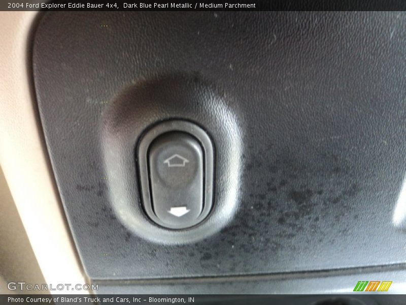 Dark Blue Pearl Metallic / Medium Parchment 2004 Ford Explorer Eddie Bauer 4x4