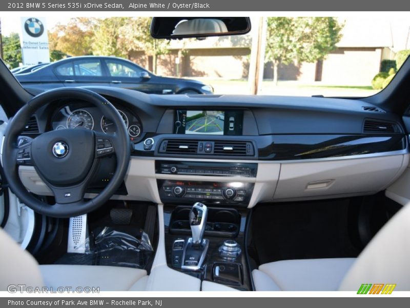 Alpine White / Oyster/Black 2012 BMW 5 Series 535i xDrive Sedan