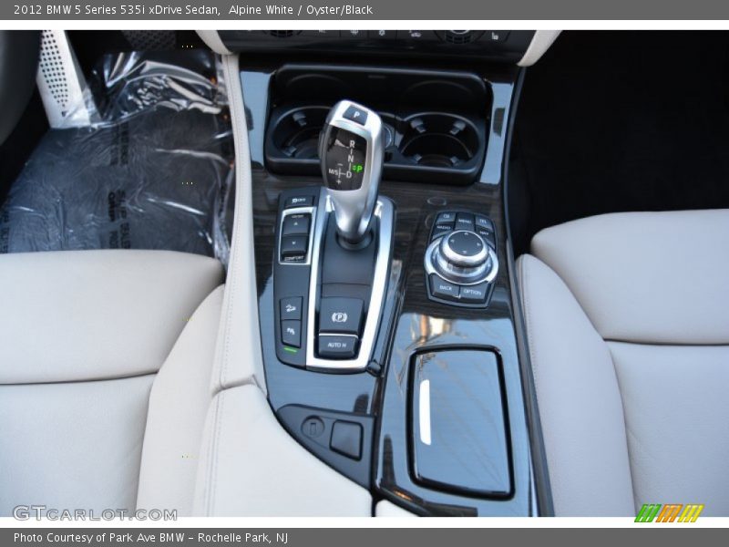 Alpine White / Oyster/Black 2012 BMW 5 Series 535i xDrive Sedan