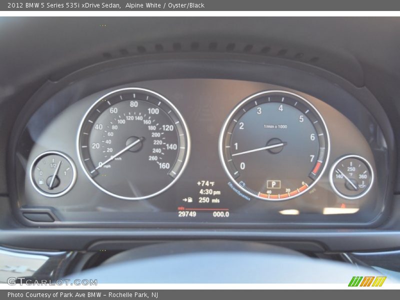 Alpine White / Oyster/Black 2012 BMW 5 Series 535i xDrive Sedan