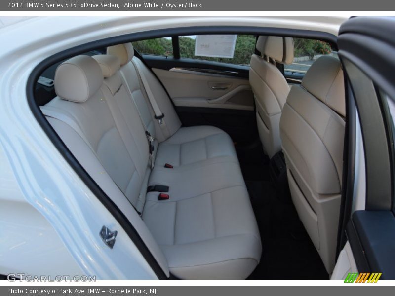 Alpine White / Oyster/Black 2012 BMW 5 Series 535i xDrive Sedan
