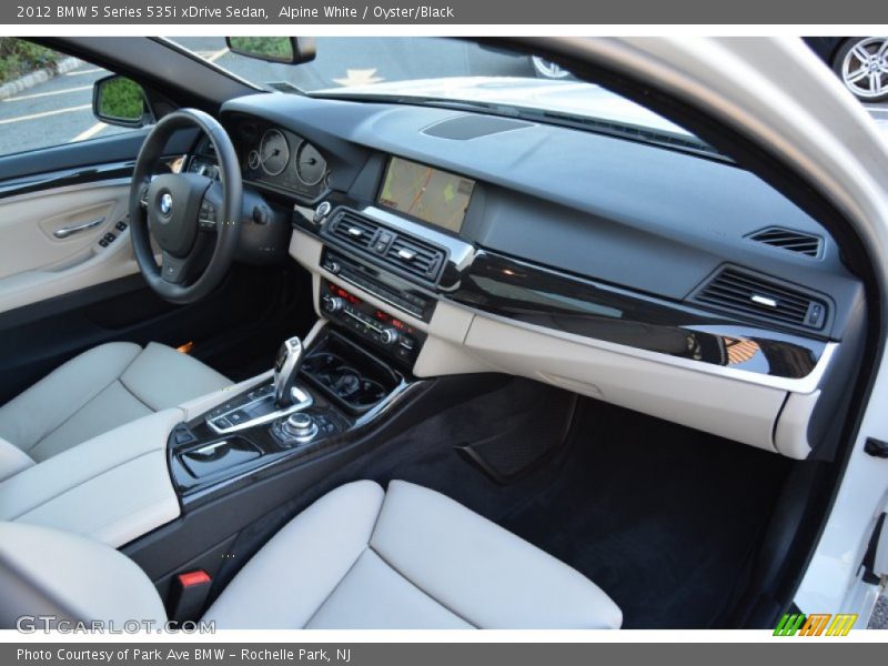 Alpine White / Oyster/Black 2012 BMW 5 Series 535i xDrive Sedan