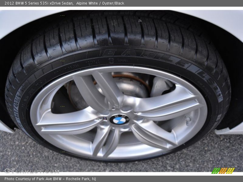 Alpine White / Oyster/Black 2012 BMW 5 Series 535i xDrive Sedan