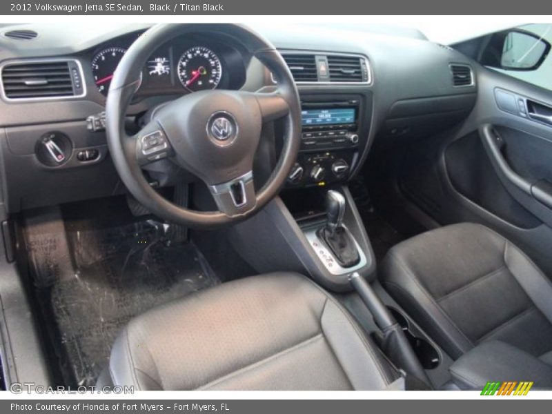 Black / Titan Black 2012 Volkswagen Jetta SE Sedan