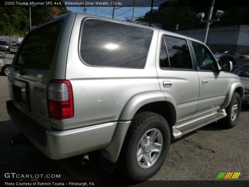 Millennium Silver Metallic / Gray 2000 Toyota 4Runner SR5 4x4