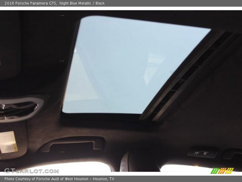 Night Blue Metallic / Black 2016 Porsche Panamera GTS