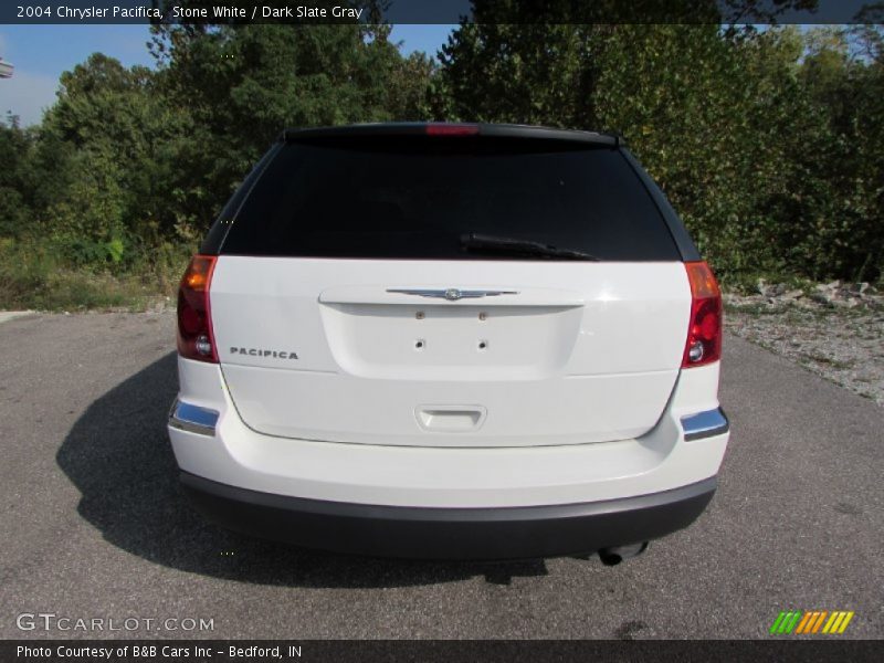 Stone White / Dark Slate Gray 2004 Chrysler Pacifica
