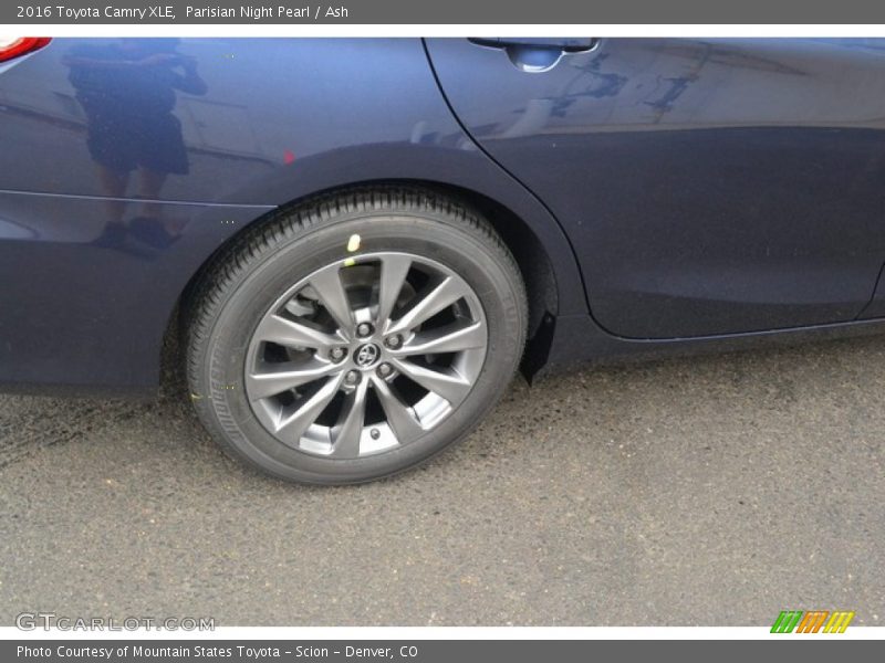 Parisian Night Pearl / Ash 2016 Toyota Camry XLE