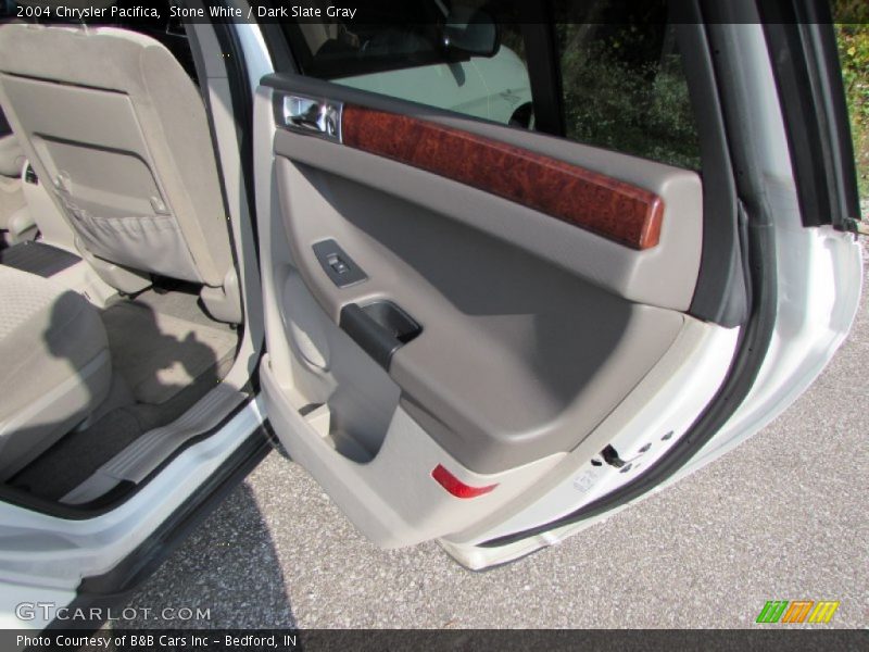 Stone White / Dark Slate Gray 2004 Chrysler Pacifica