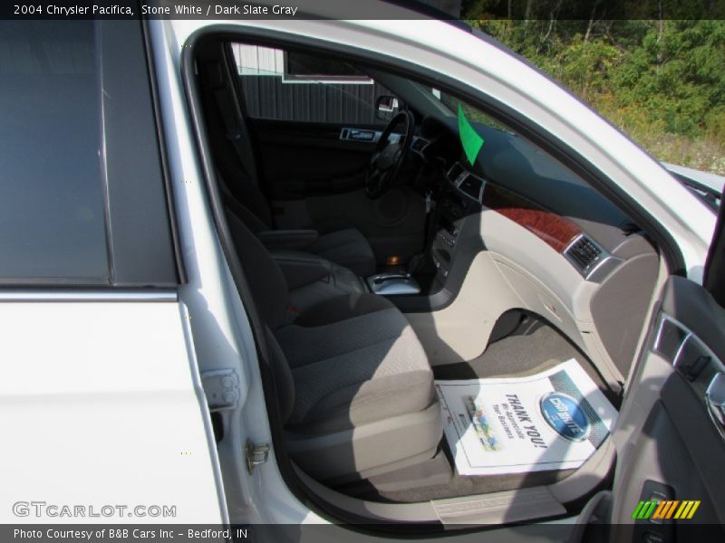 Stone White / Dark Slate Gray 2004 Chrysler Pacifica