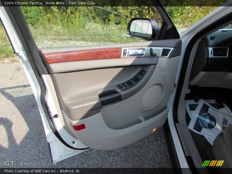 Stone White / Dark Slate Gray 2004 Chrysler Pacifica