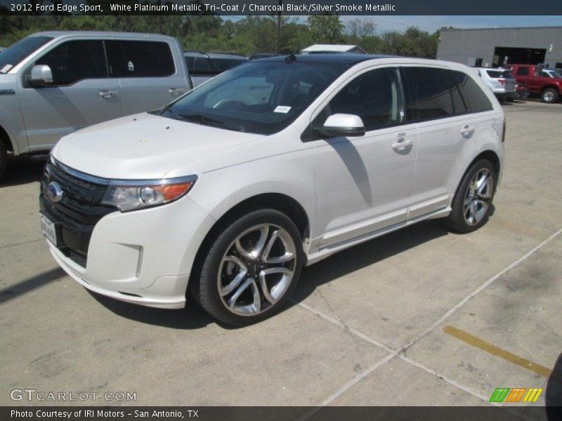 Front 3/4 View of 2012 Edge Sport