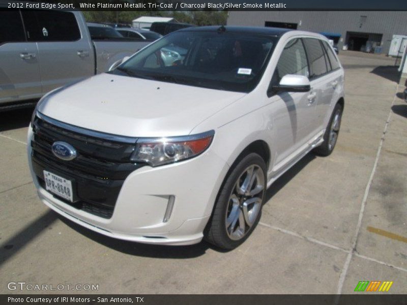White Platinum Metallic Tri-Coat / Charcoal Black/Silver Smoke Metallic 2012 Ford Edge Sport