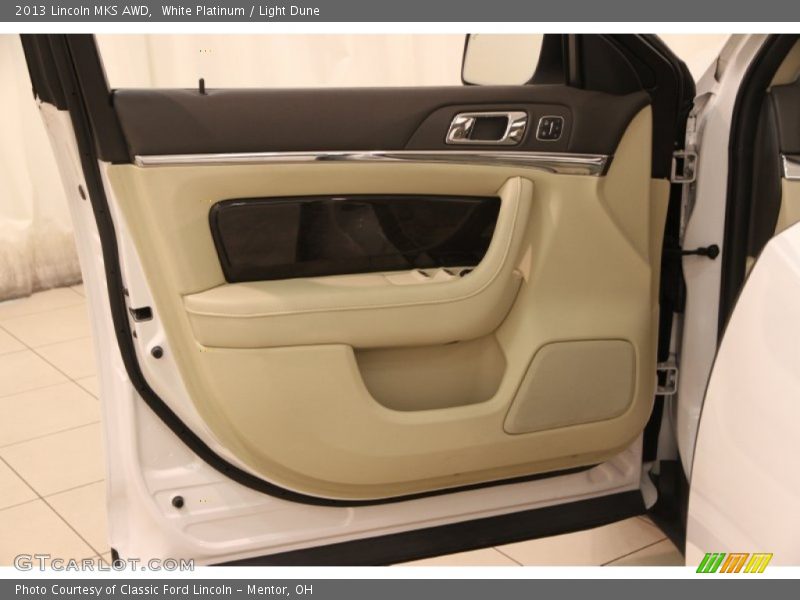 White Platinum / Light Dune 2013 Lincoln MKS AWD