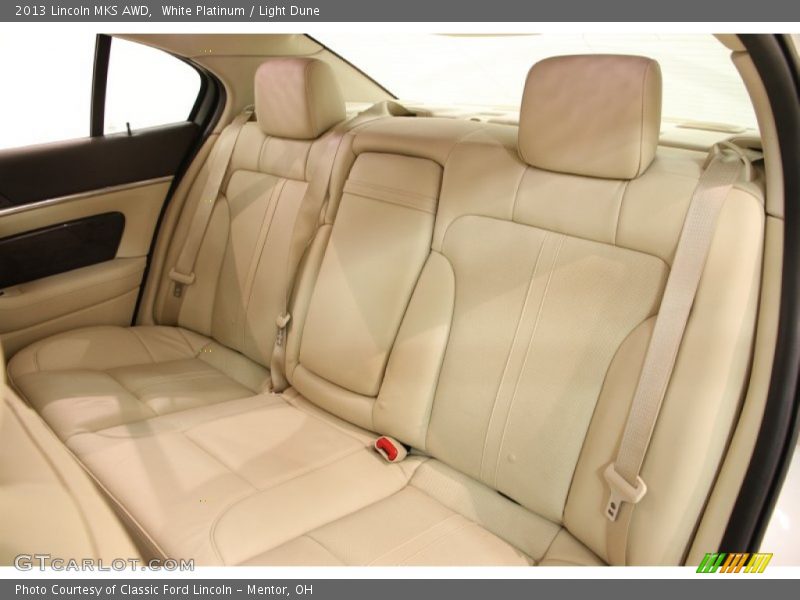 White Platinum / Light Dune 2013 Lincoln MKS AWD