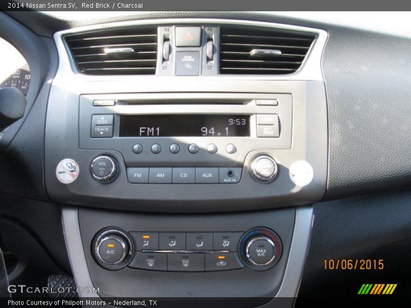 Red Brick / Charcoal 2014 Nissan Sentra SV