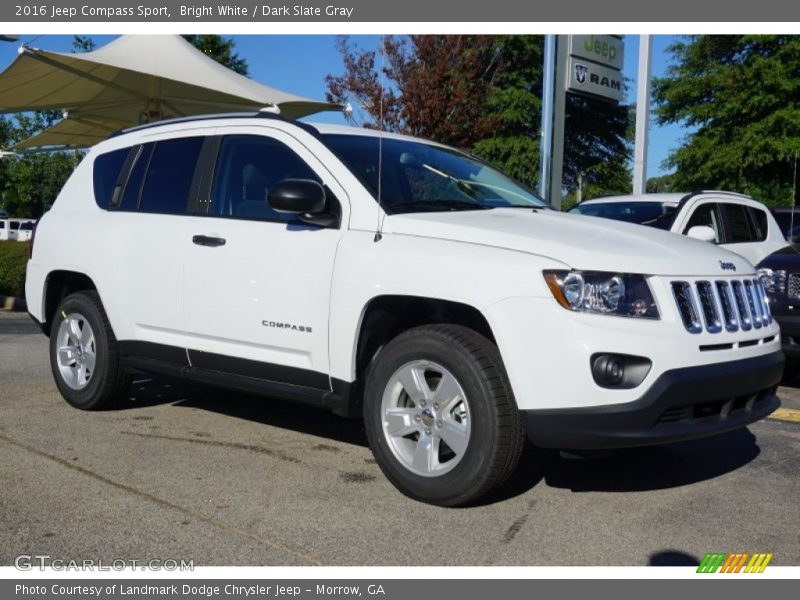 Bright White / Dark Slate Gray 2016 Jeep Compass Sport